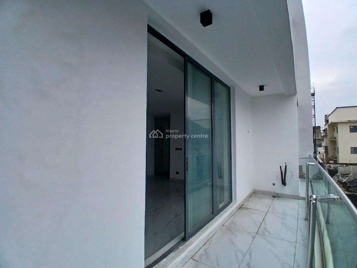 Exquisitely Finished 3 Bedroom Apartment with Pool, Gym and Elevator, Lekki, Lekki Phase 1, Lekki, Lagos, Flat / Apartment for Sale