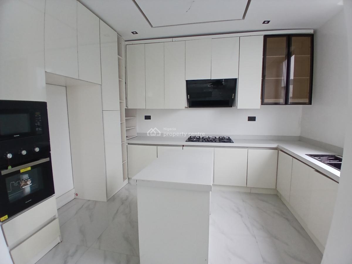 Exquisitely Finished 3 Bedroom Apartment with Pool, Gym and Elevator, Lekki, Lekki Phase 1, Lekki, Lagos, Flat / Apartment for Sale