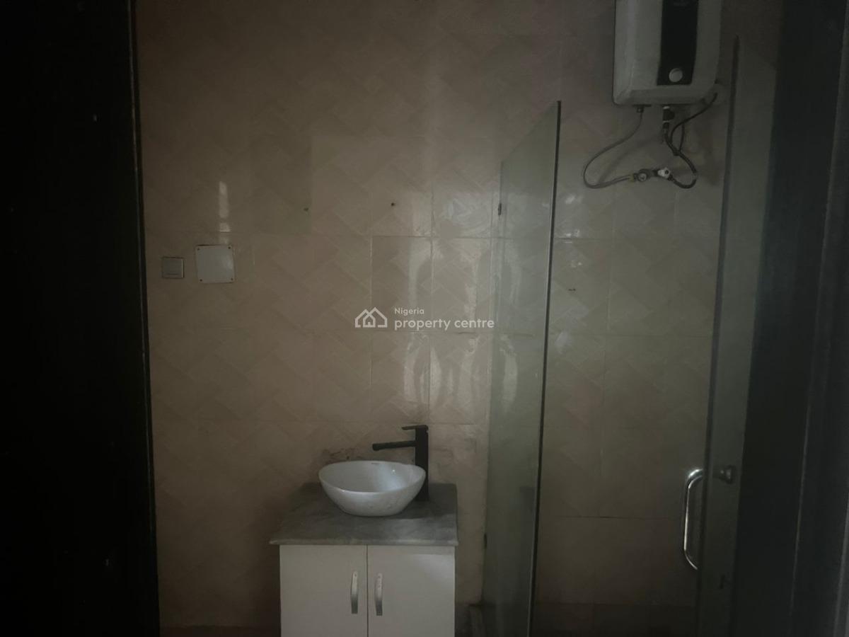 Well Maintained 3 Bedroom Terrace, Osapa, Lekki, Lagos, Terraced Duplex for Rent
