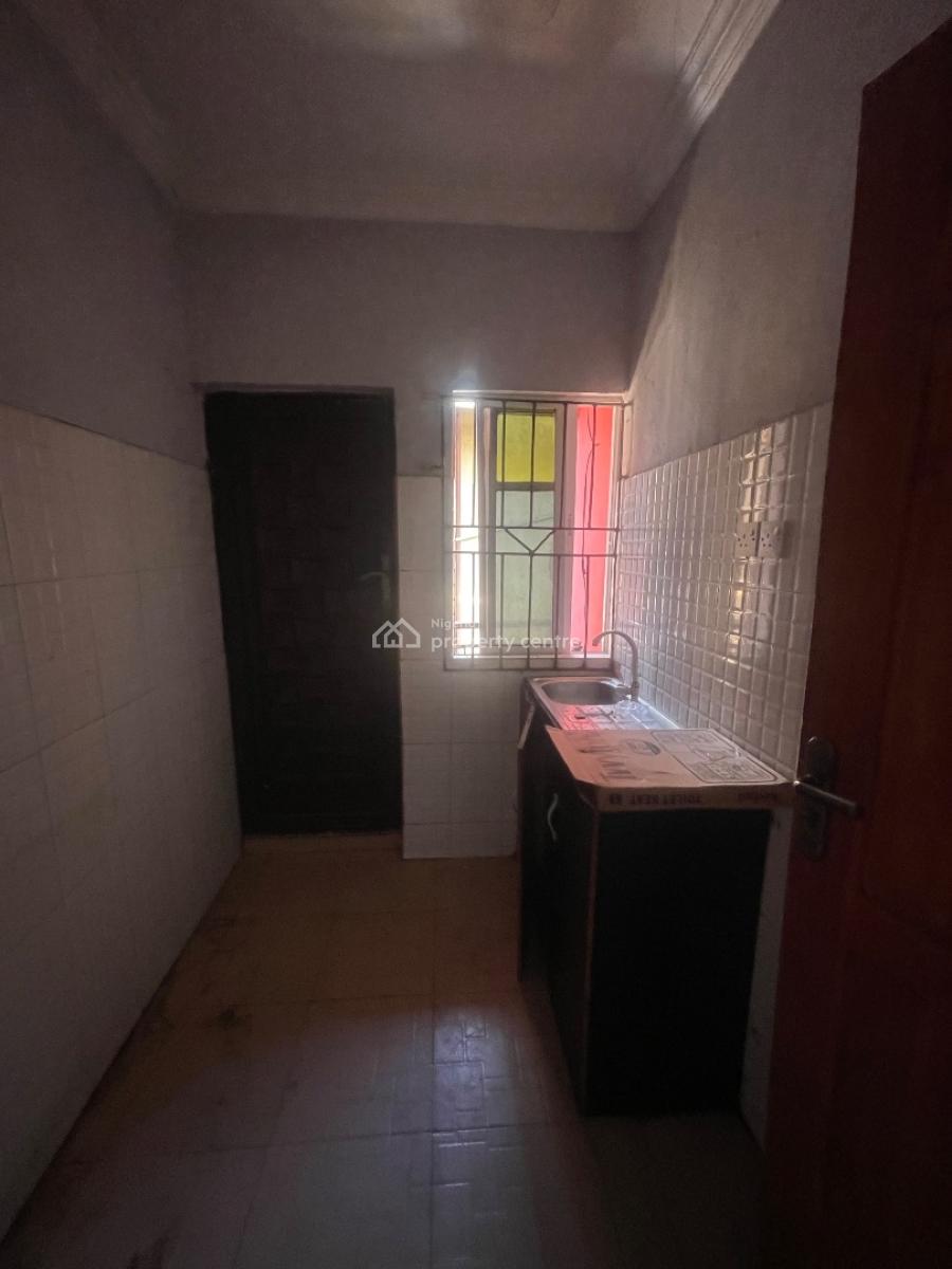 Luxury 2 Bedroom Flat, Estate Road, Alapere, Ketu, Lagos, Flat / Apartment for Rent