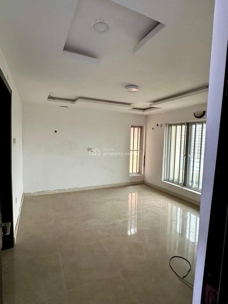 Well Renovated 4 Bedroom Semi Detached Duplex+ Pen House, Diamond Estate..., Sangotedo, Ajah, Lagos, Semi-detached Duplex for Rent