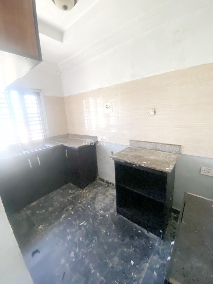 Luxury 2 Bedroom Flat, Gra Phase 1, Magodo, Lagos, Flat / Apartment for Rent