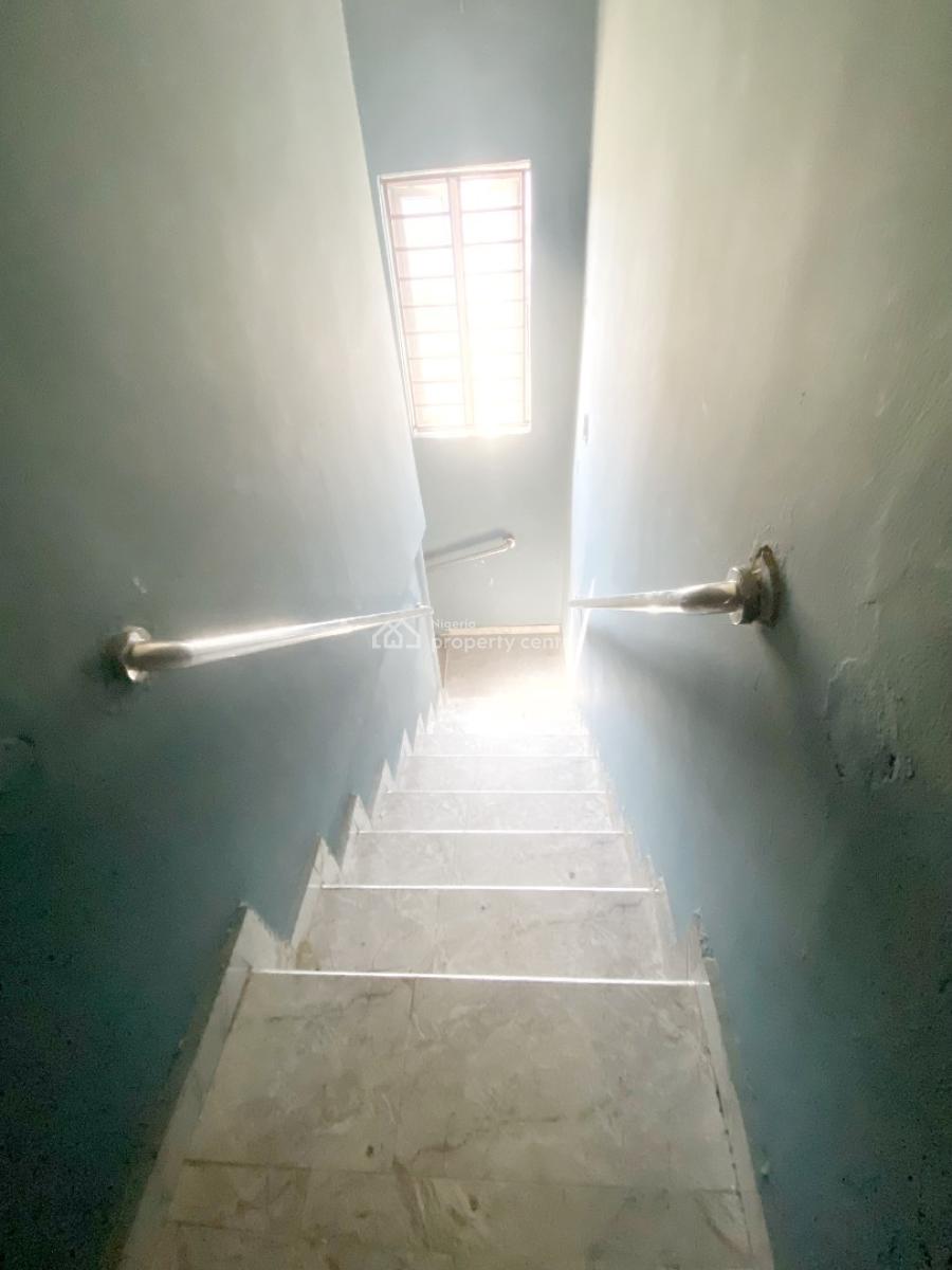Luxury 2 Bedroom Flat, Gra Phase 1, Magodo, Lagos, Flat / Apartment for Rent