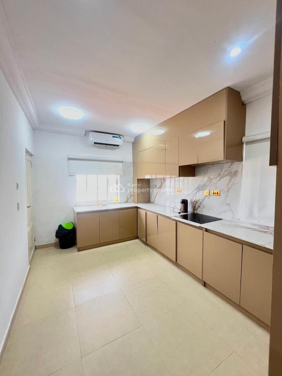 2-bedroom Penthouse with Bq & Swimming Pool, Lekki Phase 1, Lekki, Lagos, Flat / Apartment for Rent