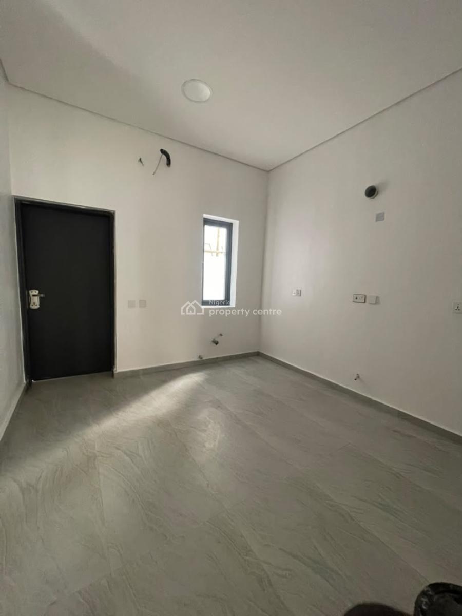 a Luxurious 4 Bedroom Duplex and Bq with Top Notch Facilities, Chevron, Lekki, Lagos, Semi-detached Duplex for Rent