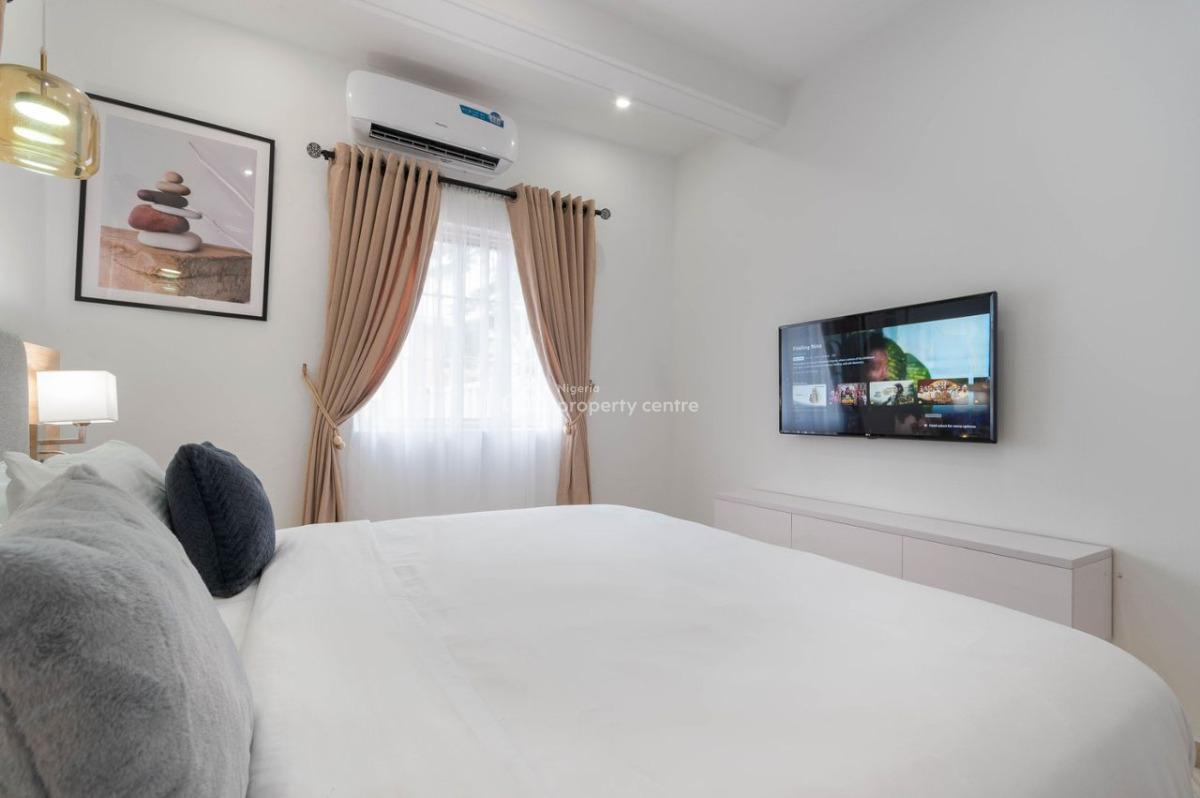 4-bedroom Waterfront Apartment with Bq, Lekki Phase 1, Lekki, Lagos, Flat / Apartment for Rent