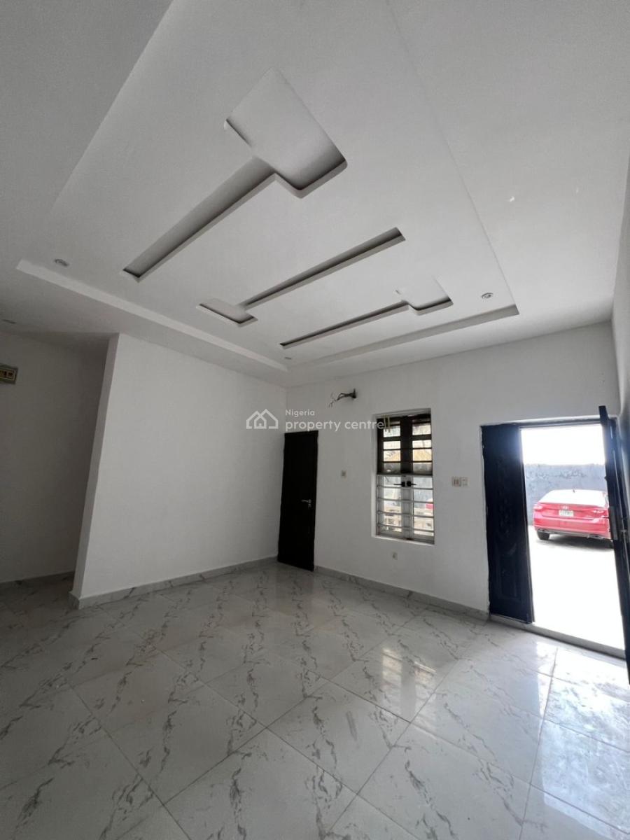 Well Maintained 2 Bedroom Flat, Ologunfe, Awoyaya, Ibeju Lekki, Lagos, Flat / Apartment for Rent