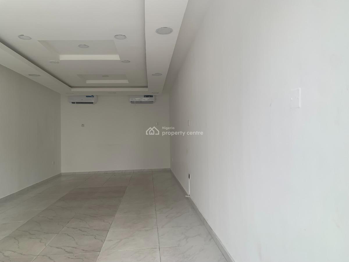 Luxury and Spacious Pop-up Space., Lekki Phase 1, Lekki, Lagos, Shop for Rent