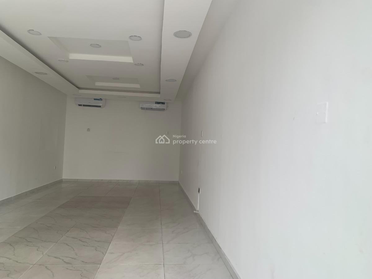 Luxury and Spacious Pop-up Space., Lekki Phase 1, Lekki, Lagos, Shop for Rent