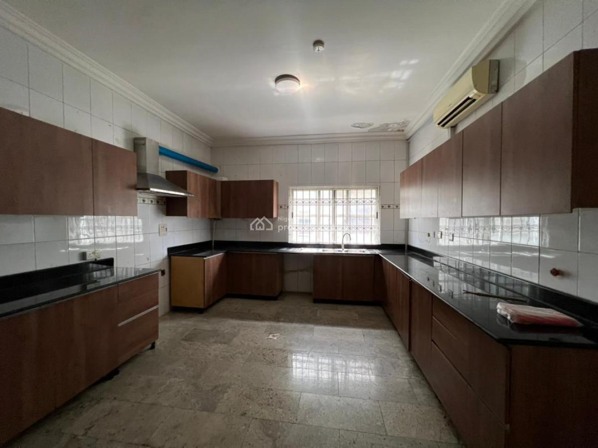 3 Bedroom Flat + Bq in a Secured Estate + Elevator & Pool, Parkview Estate, Ikoyi, Lagos, Flat / Apartment for Sale