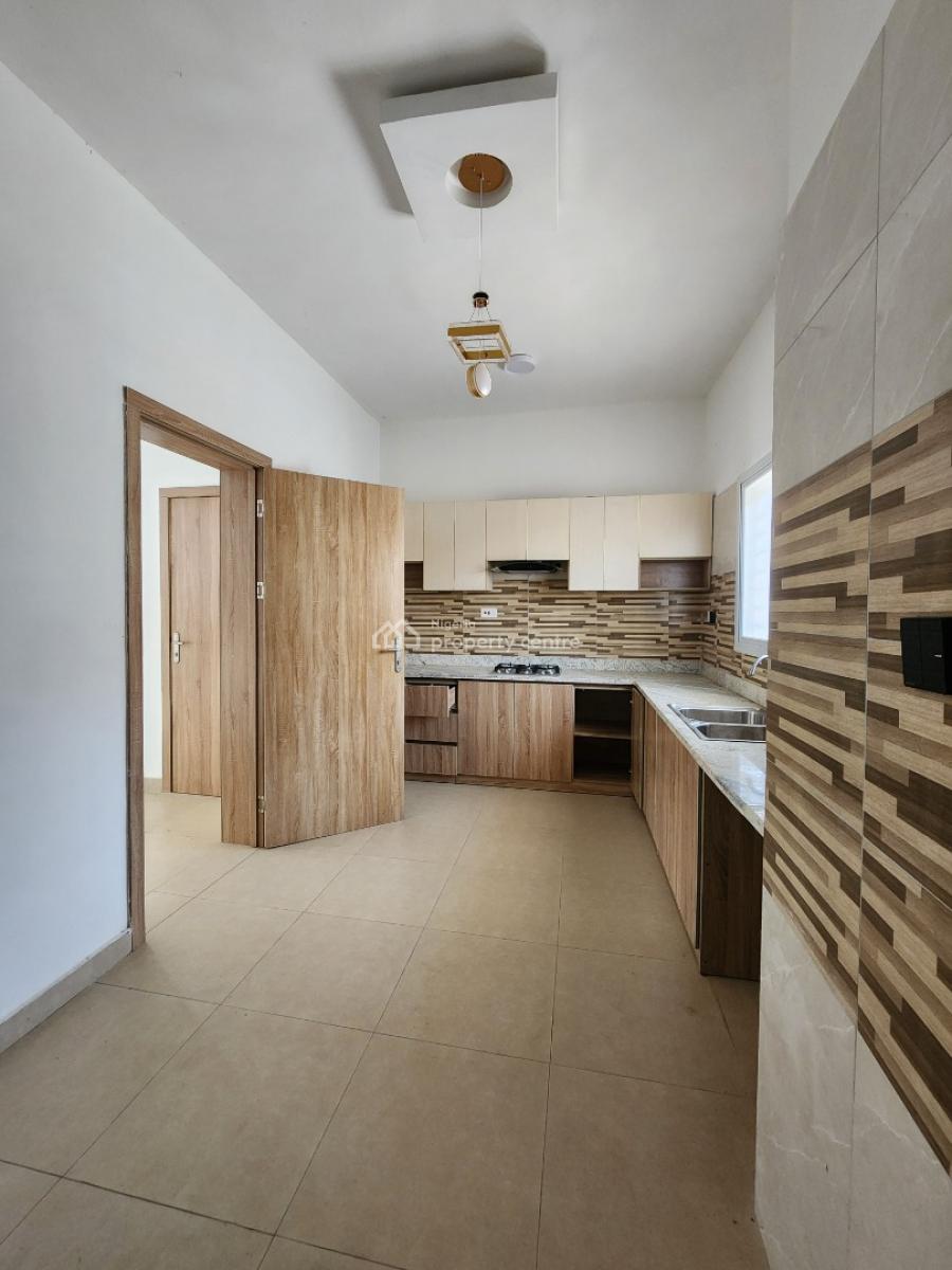 Beautiful 2 Bedroom Maisonette, Mobile Road Lekki Scheme 2 Ajah, Lekki, Lagos, Flat / Apartment for Rent