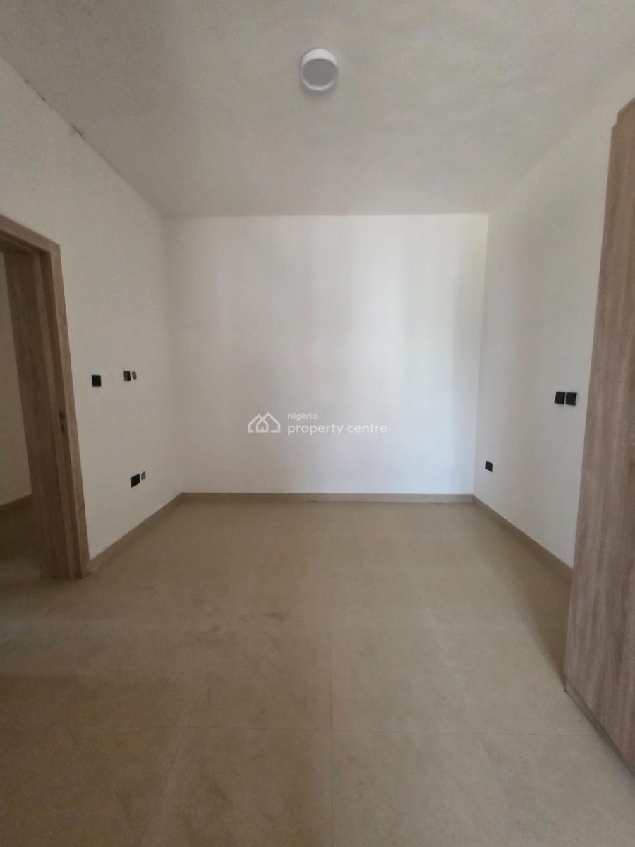 Luxury 3 Bedroom Apartment with Excellent Finishing, Off Mobil Road Ilaje, Lekki Phase 2, Lekki, Lagos, Flat / Apartment for Rent
