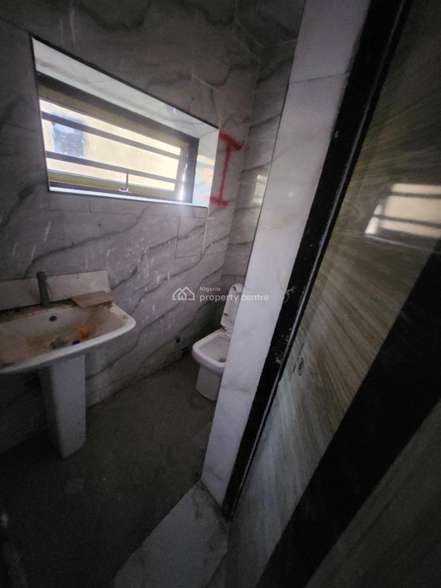 Clean New 2 Bedroom Flat, Tarred Road, Wuse, Abuja, Flat / Apartment for Rent