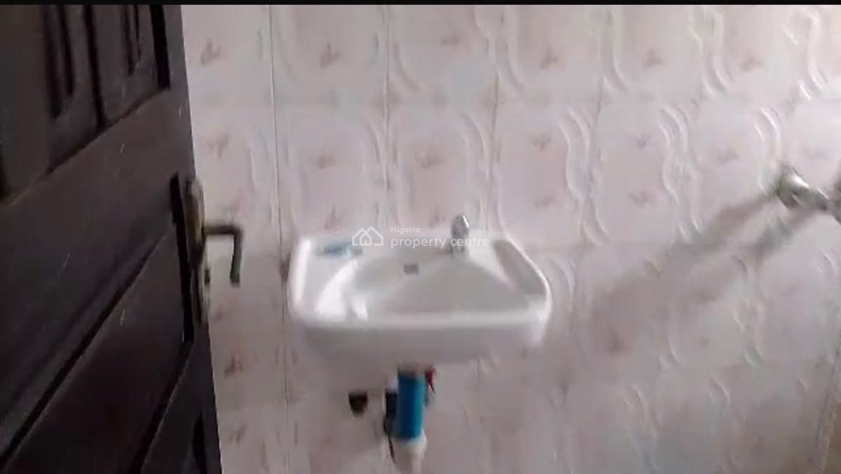 a Renovated 2 Bedroom Flat with Rooms En-suite, Adeniyi Jones, Ikeja, Lagos, Flat / Apartment for Rent