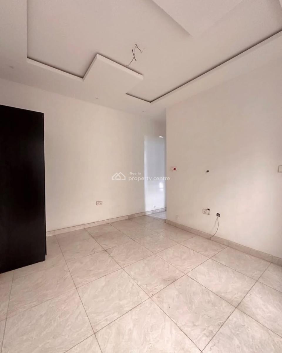 Serviced 3 Bedroom Terrace Duplex in a Secured Estate, Ologolo, Lekki, Lagos, Terraced Duplex for Rent