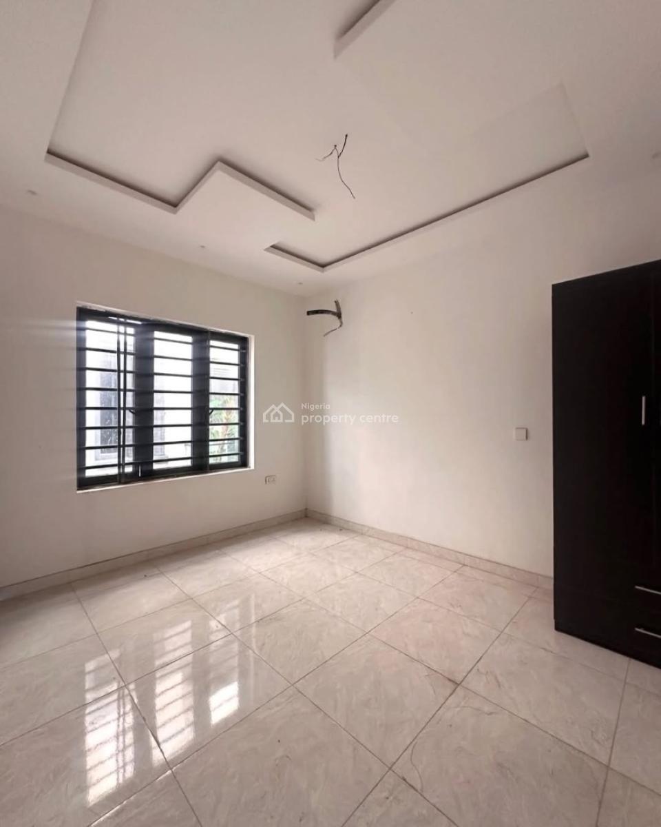Serviced 3 Bedroom Terrace Duplex in a Secured Estate, Ologolo, Lekki, Lagos, Terraced Duplex for Rent