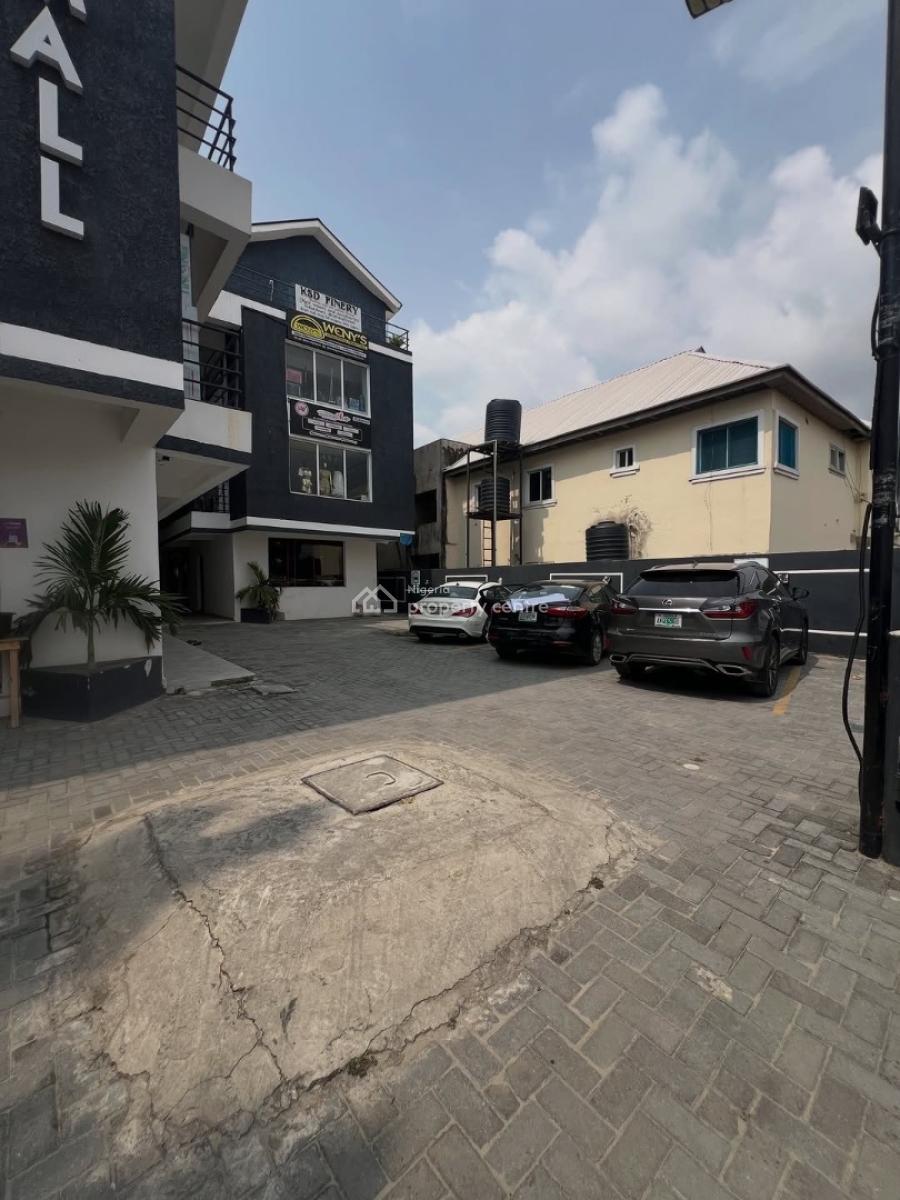 Commercial Property, Ologolo, Lekki, Lagos, Commercial Property for Rent