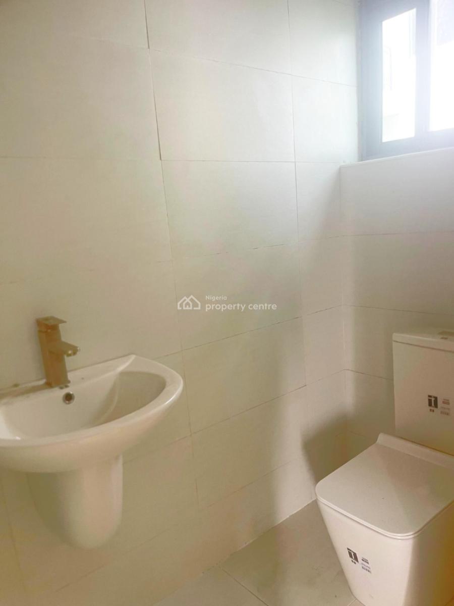 2 Bedroom Apartment, Alausa, Ikeja, Lagos, Block of Flats for Sale