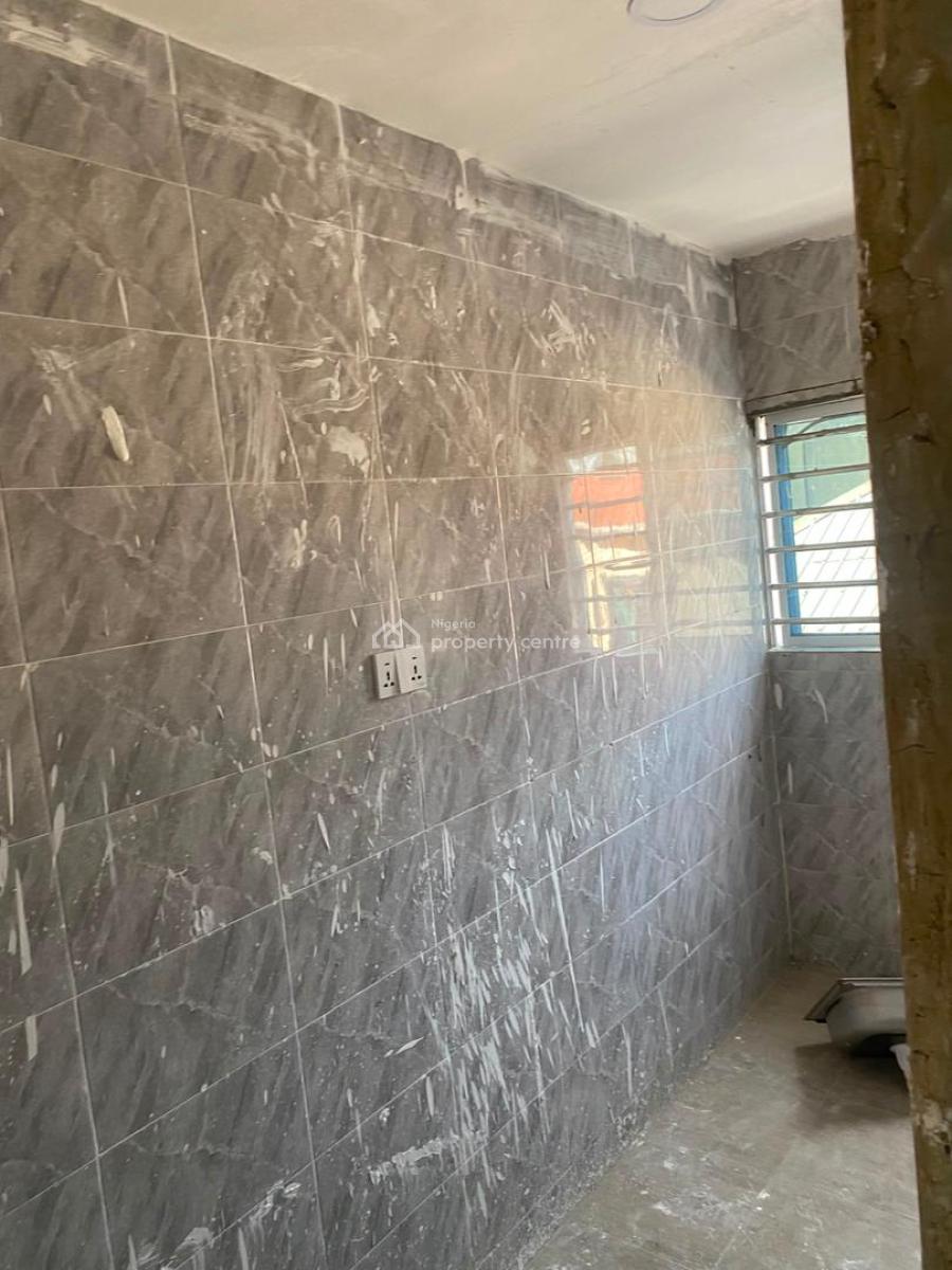Modern 1 Bedroom Apartment with Excellent Facilities, Obanikoro, Shomolu, Lagos, Mini Flat (room and Parlour) for Rent