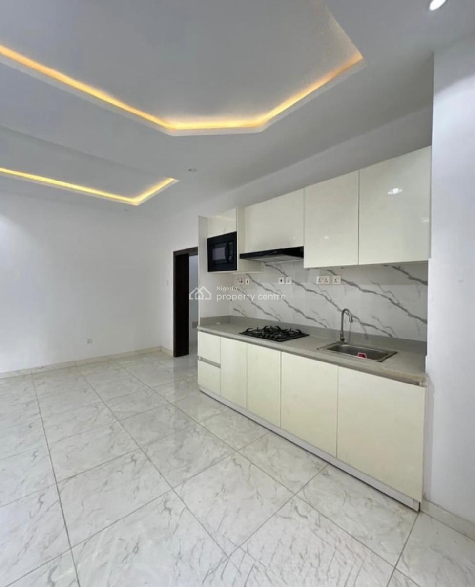 Well Built 2 Bedroom Apartment with En-suite Rooms, Freedom Way, Lekki Phase 1, Lekki, Lagos, Flat / Apartment for Rent