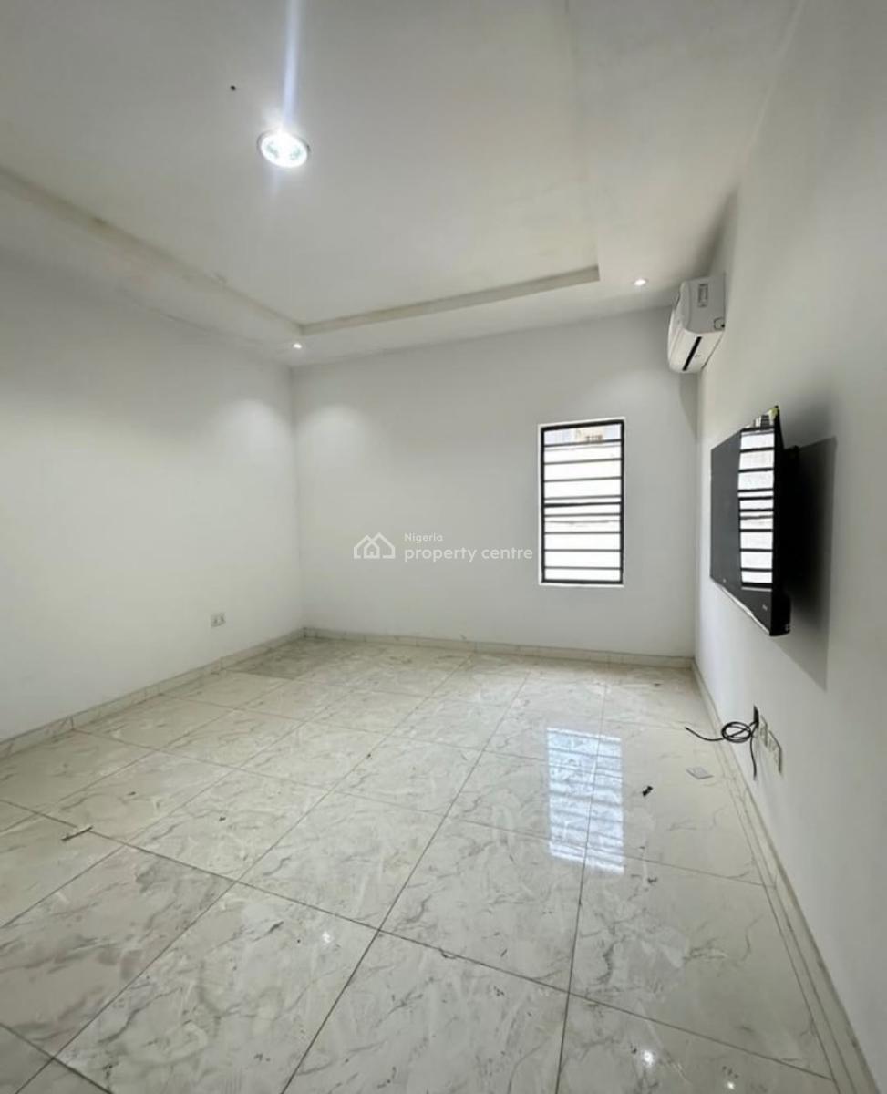 Well Built 2 Bedroom Apartment with En-suite Rooms, Freedom Way, Lekki Phase 1, Lekki, Lagos, Flat / Apartment for Rent