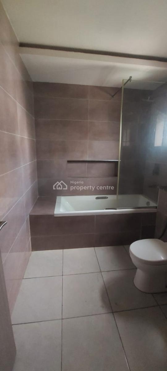 Tastefully Finished 4-bedroom Terraced Duplex with Bq, Utako, Abuja, Terraced Duplex for Rent