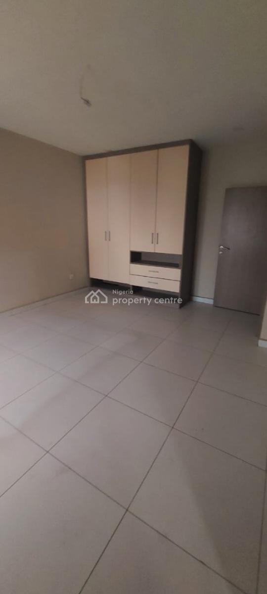 Tastefully Finished 4-bedroom Terraced Duplex with Bq, Utako, Abuja, Terraced Duplex for Rent