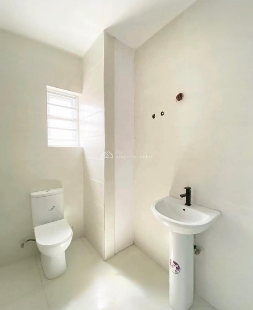Spacious 4 Bedroom Terrace with Gym, Lekki Phase 1, Lekki, Lagos, Terraced Duplex for Rent