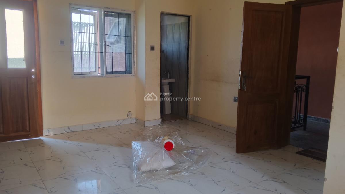 Nicely Finished 2 Bedroom Flat Upstairs Apartment, Royal Gardens Estate, Lakowe Lake Golf, Lakowe, Ibeju Lekki, Lagos, Flat / Apartment for Rent