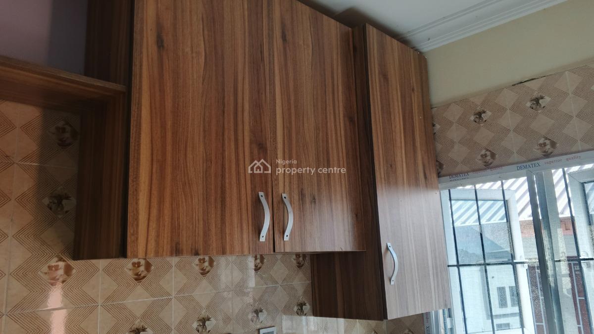 Nicely Finished 2 Bedroom Flat Upstairs Apartment, Royal Gardens Estate, Lakowe Lake Golf, Lakowe, Ibeju Lekki, Lagos, Flat / Apartment for Rent