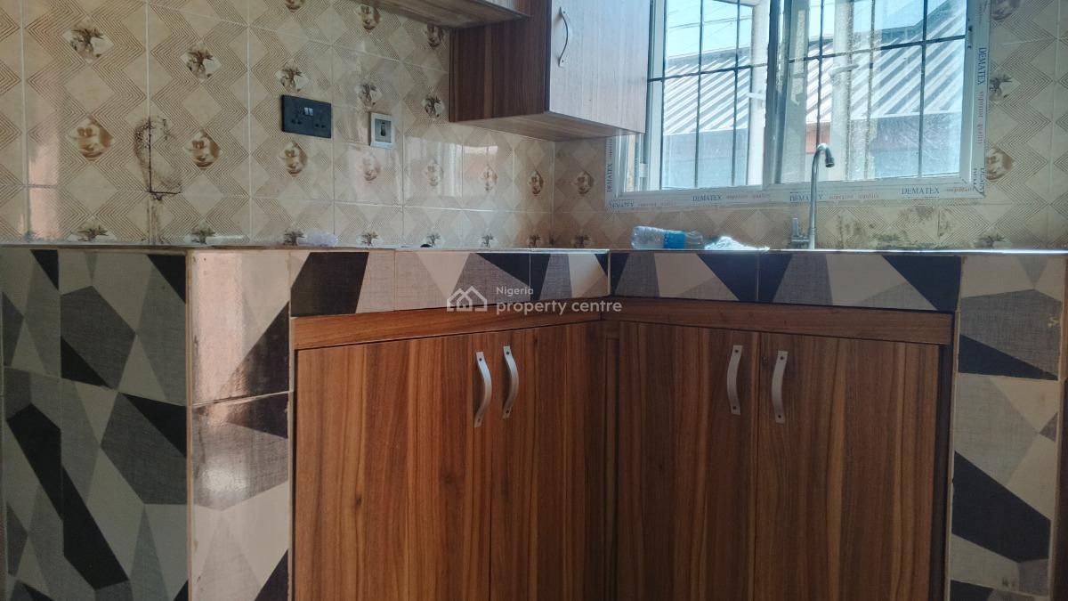Nicely Finished 2 Bedroom Flat Upstairs Apartment, Royal Gardens Estate, Lakowe Lake Golf, Lakowe, Ibeju Lekki, Lagos, Flat / Apartment for Rent