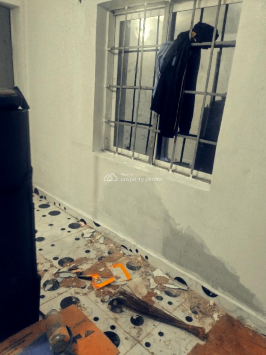 Standard Mini Flat with 2 Toilets,clean Water and Constant Light, Ketu , Accesible to All Major Bustops, Alapere, Ketu, Lagos, Mini Flat (room and Parlour) for Rent