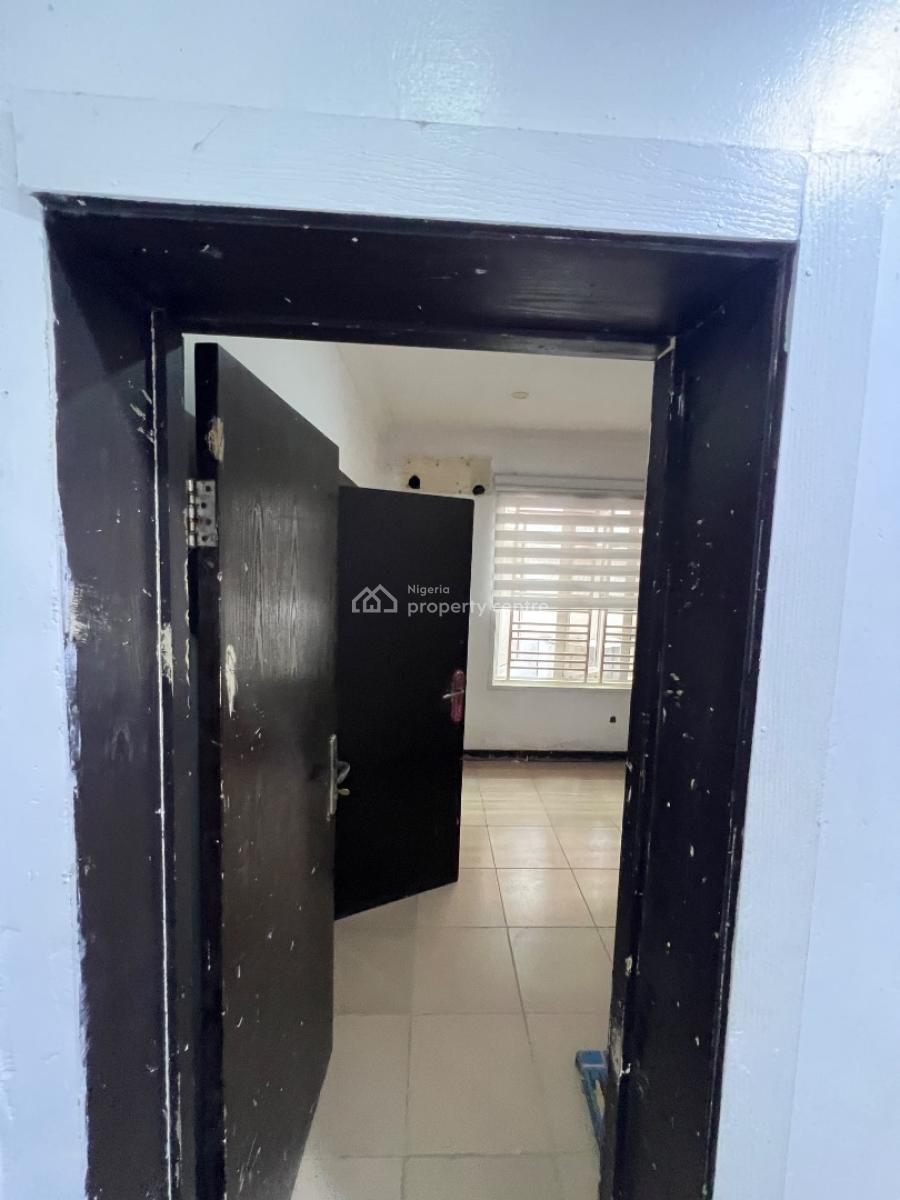 Affordable 1-room Commercial Space. Suitable for Studio, Office, Salon, Adebimpe Adewunmi Street, Lekki Phase 1, Lekki, Lagos, Commercial Property for Rent