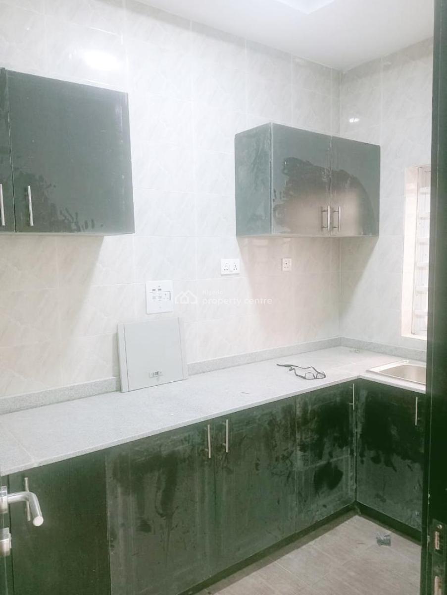 Newly Built 2 Bedroom Apartment, Gra Phase 1, Magodo, Lagos, Flat / Apartment for Rent