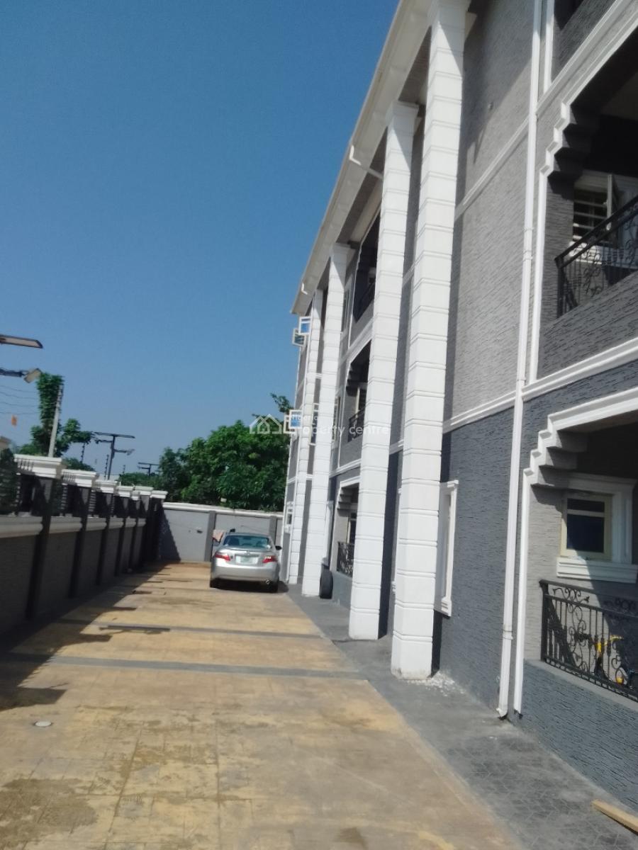 3 Bedroom Apartment Upstairs, Ilaje, Ajah, Lagos, Flat / Apartment for Rent
