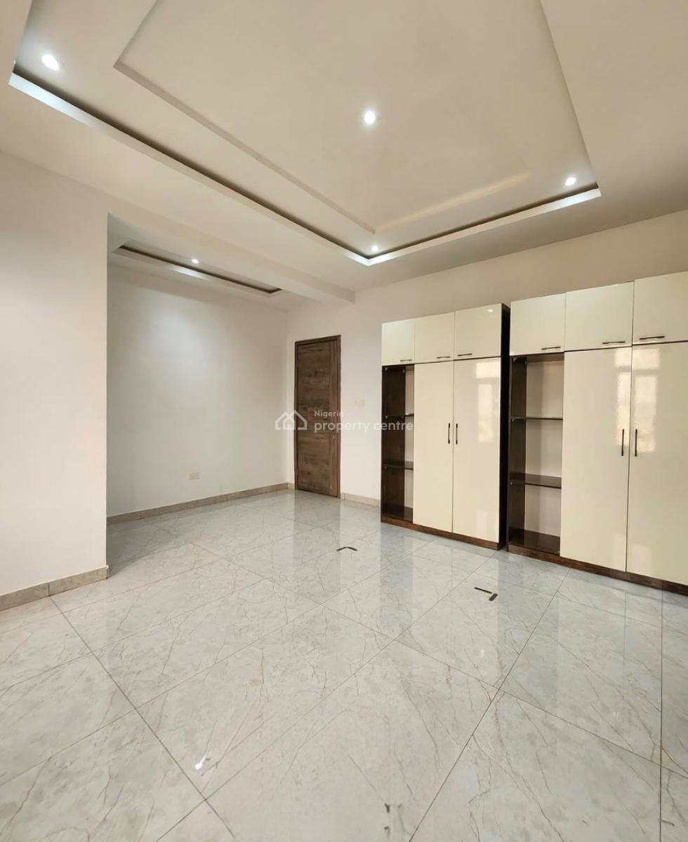 Serviced 3 Bedroom Apartments with Spacious Rooms and Elevator, Lekki Phase 1, Lekki, Lagos, Flat / Apartment for Rent
