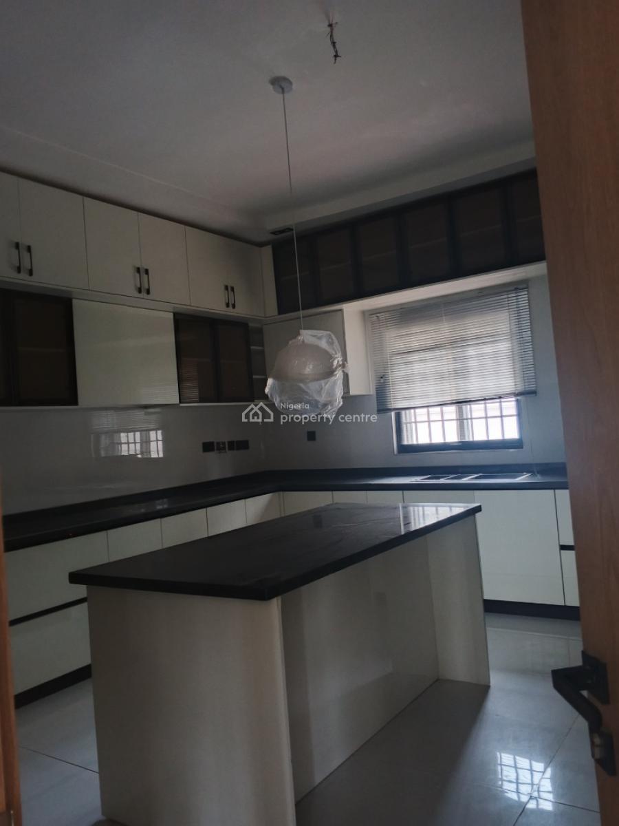 10 Bedrooms Fully Detached Duplex, Utako, Abuja, Detached Duplex for Rent