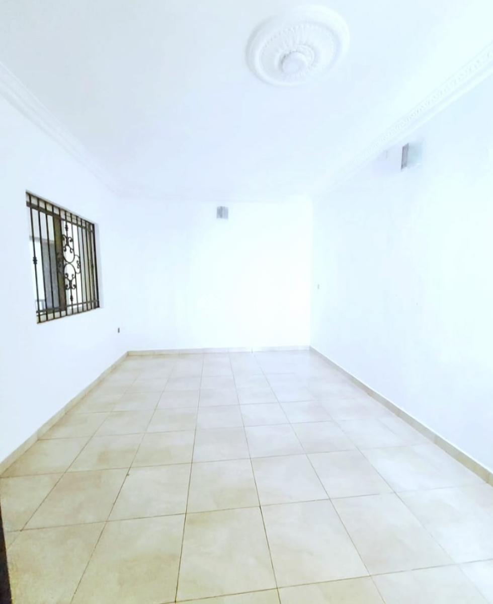 Well Maintained 3 Bedroom Apartment, Lekki Phase 1, Lekki, Lagos, Flat / Apartment for Rent