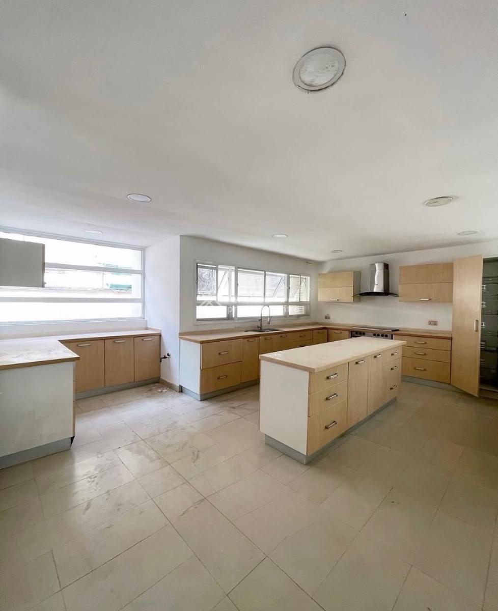 Fully Serviced 3 Bedroom Penthouse Apartment, We’ll Built Apartment with High Ceilings and Ample Parking, Lekki Phase 1, Lekki, Lagos, House for Rent