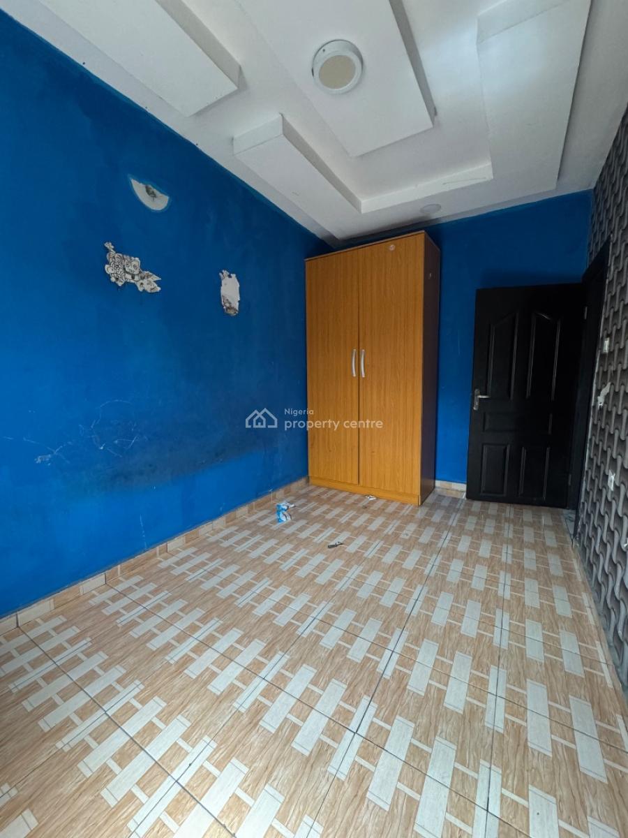 Relatively New 3 Bedroom Apartment, Off Baptist, Gbagada Phase 2, Gbagada, Lagos, Flat / Apartment for Rent