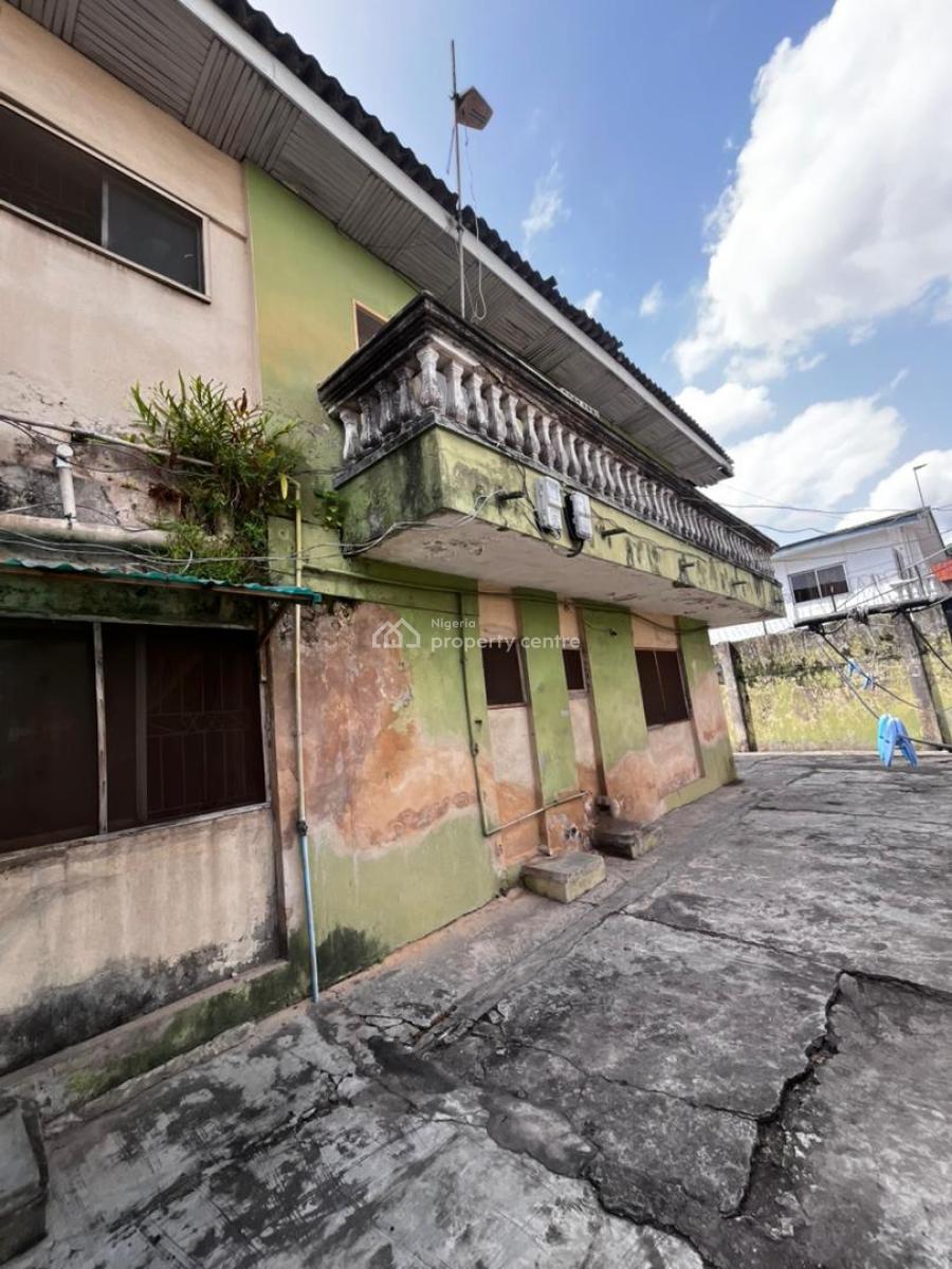 Ation: Atunrase Estate Size: Over 500 Sqm, Atunrase Estate Size: Over 1000 Sqm, Gbagada, Lagos, Block of Flats for Sale