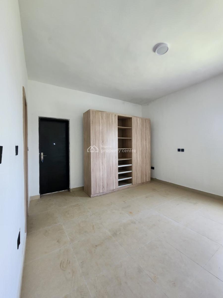 Luxury 3 Bedroom Apartment with Excellent Finishing, Off Mobil Road Ilaje, Lekki Phase 2, Lekki, Lagos, Flat / Apartment for Sale