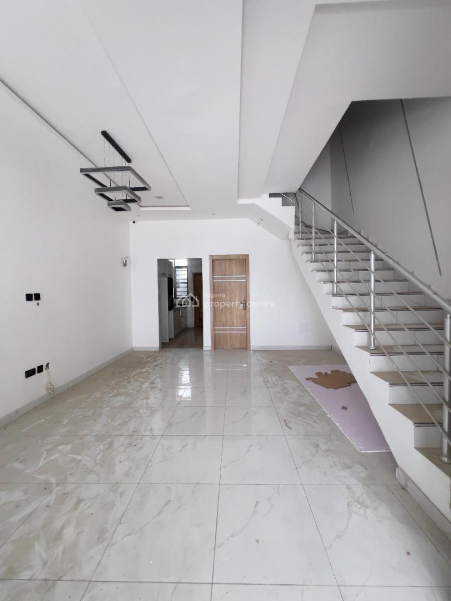 Spacious 3 Bedroom Terrace Duplex, Chevron, Lekki, Lagos, Terraced Duplex for Rent