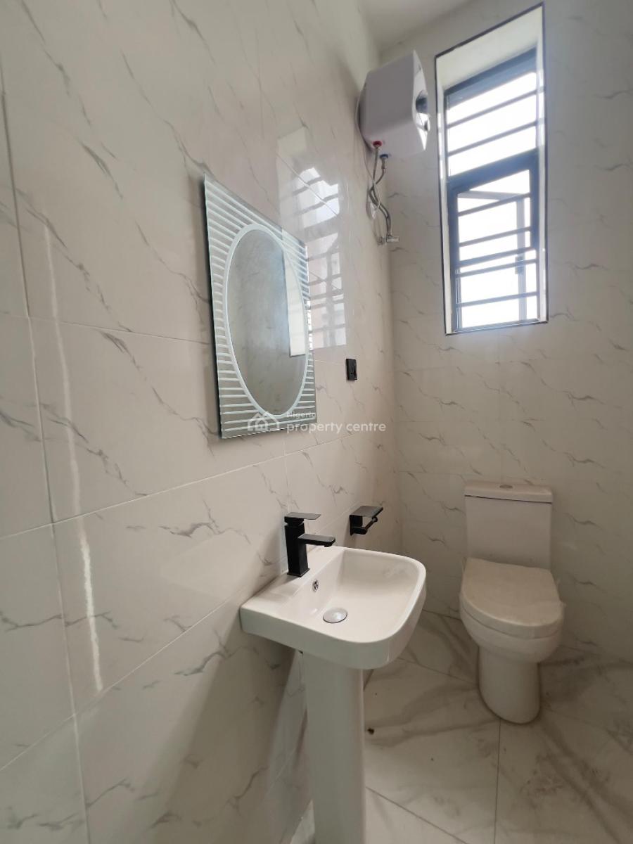 Spacious 3 Bedroom Terrace Duplex, Chevron, Lekki, Lagos, Terraced Duplex for Rent