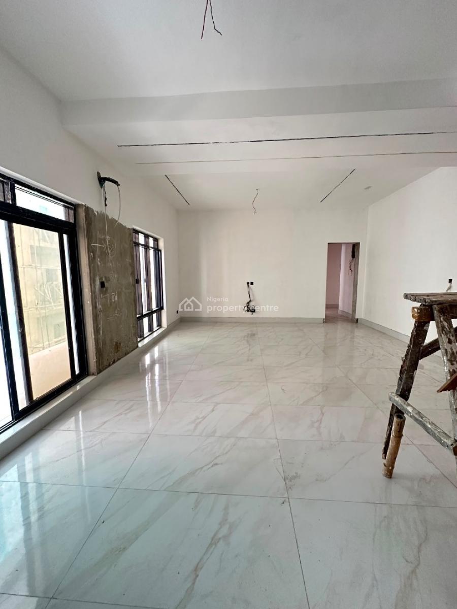 Uniquely-built Spacious Luxury 3 Bedroom Penthouse with Bq and Laundry, Lekki Phase 1, Lekki, Lagos, House for Sale