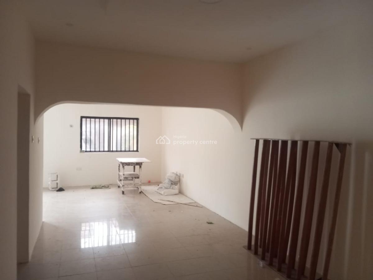 Neat 3 Bedroom Flat, Gra Phase 2, Magodo, Lagos, Flat / Apartment for Rent