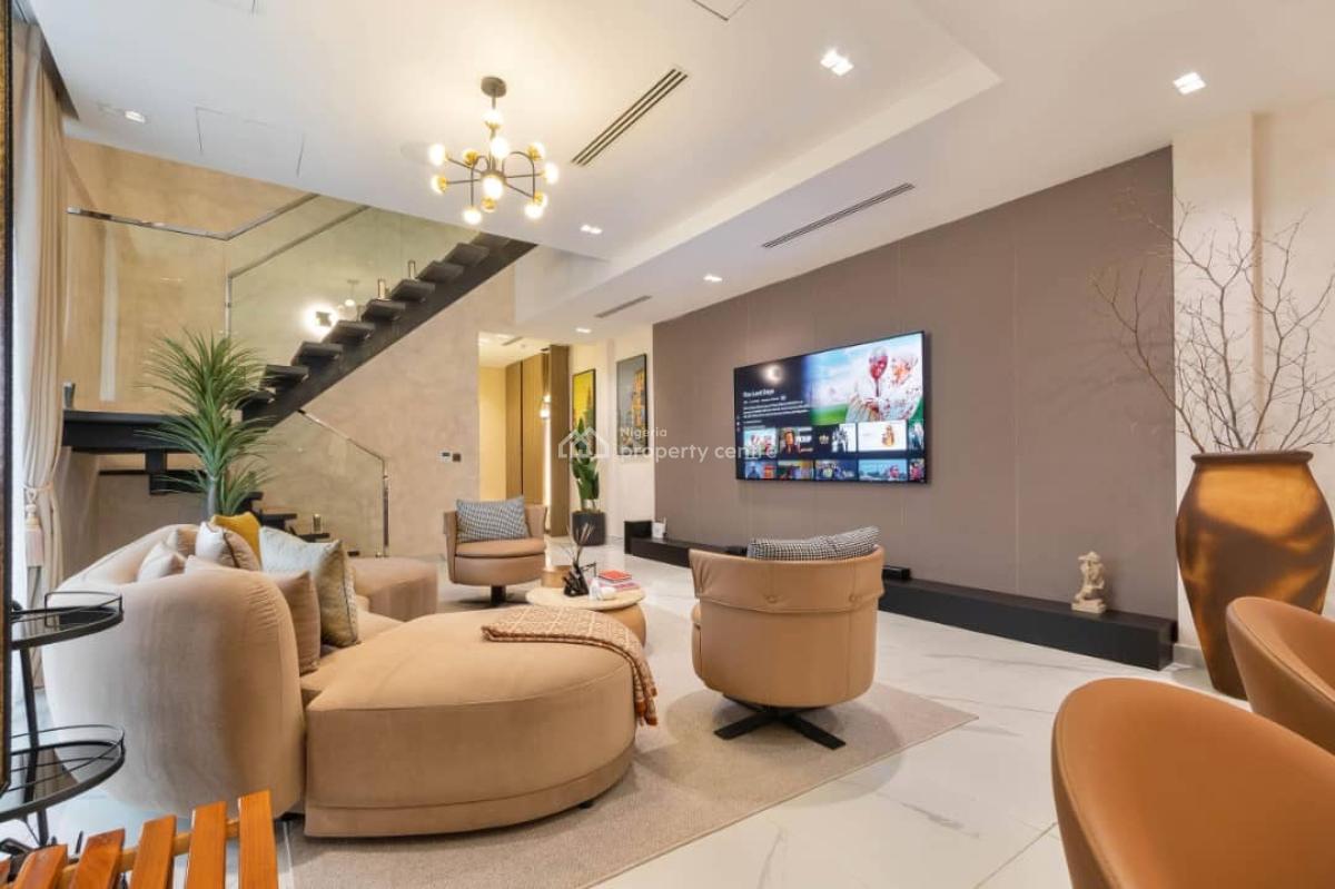 3bedroom Apartment with Swimming Pool, Gym, Snooker Board, Table Tenni, Lekki Phase 1, Lekki, Lagos, Flat / Apartment Short Let