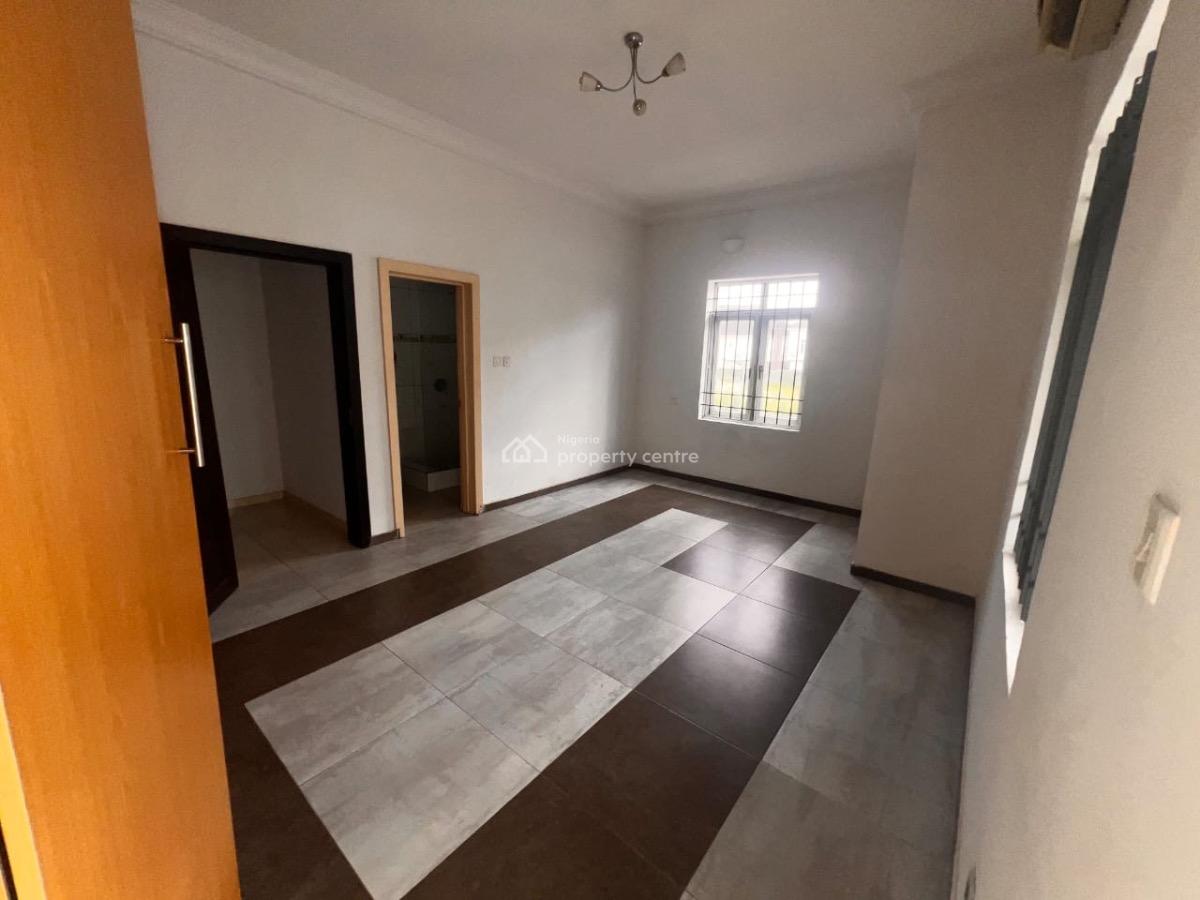 Spacious 1 Bedroom Upstairs, Ikate, Ikate Elegushi, Lekki, Lagos, Mini Flat (room and Parlour) for Rent
