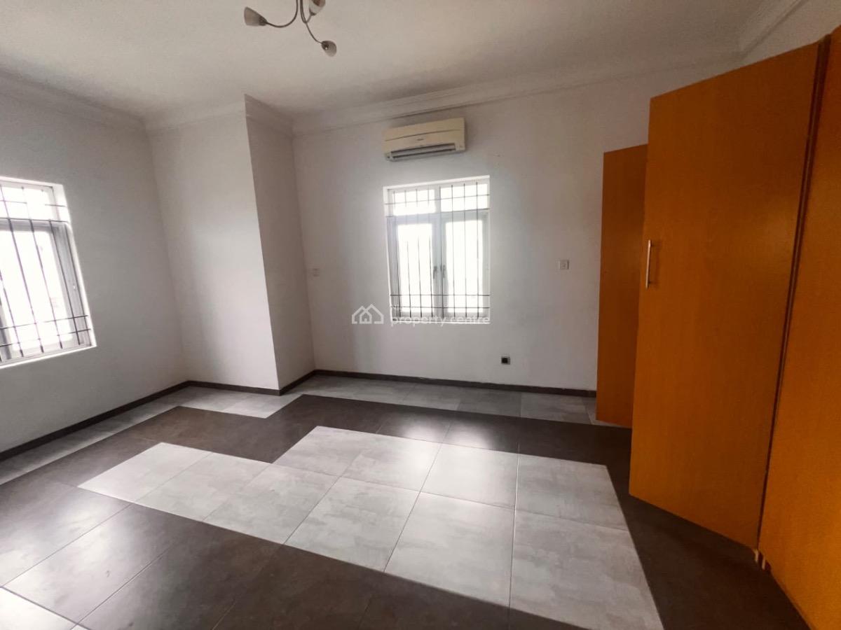 Spacious 1 Bedroom Upstairs, Ikate, Ikate Elegushi, Lekki, Lagos, Mini Flat (room and Parlour) for Rent
