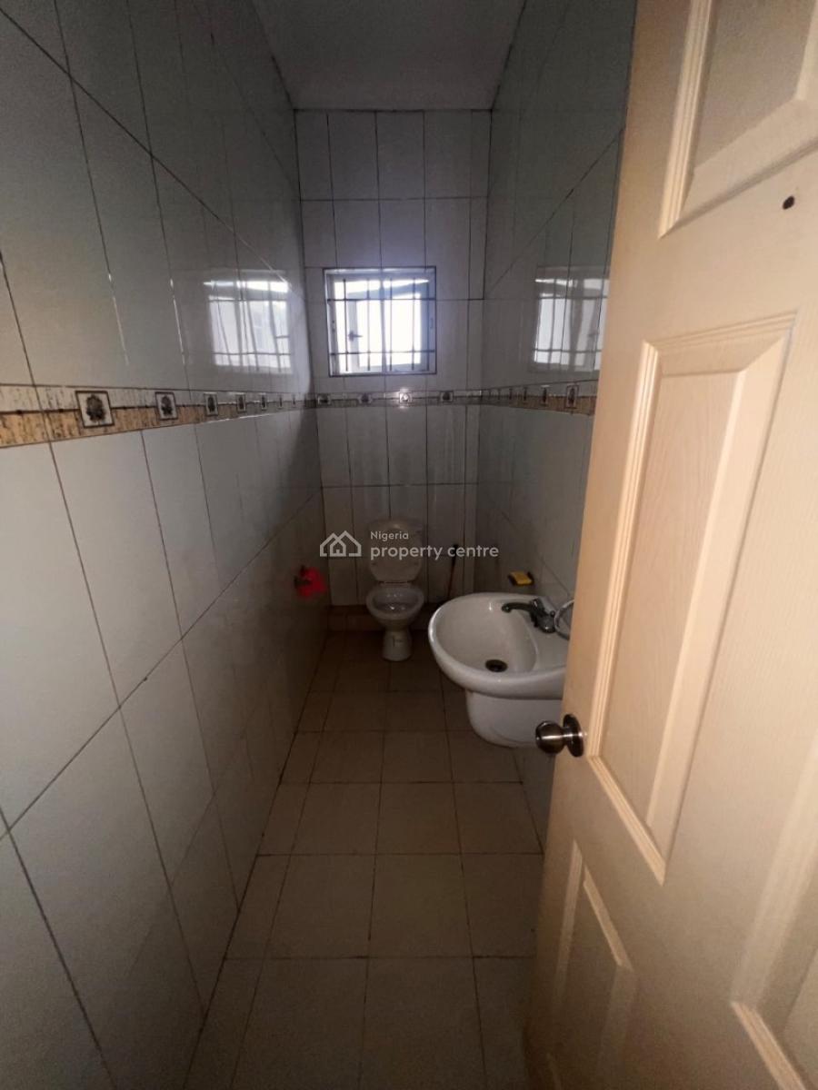 Spacious 1 Bedroom Upstairs, Ikate, Ikate Elegushi, Lekki, Lagos, Mini Flat (room and Parlour) for Rent